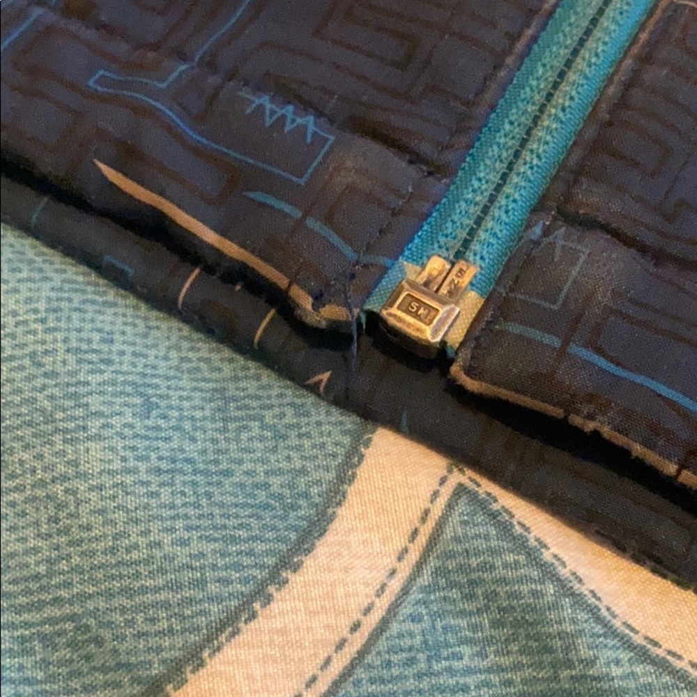 Jacket - Picture 3 of 5